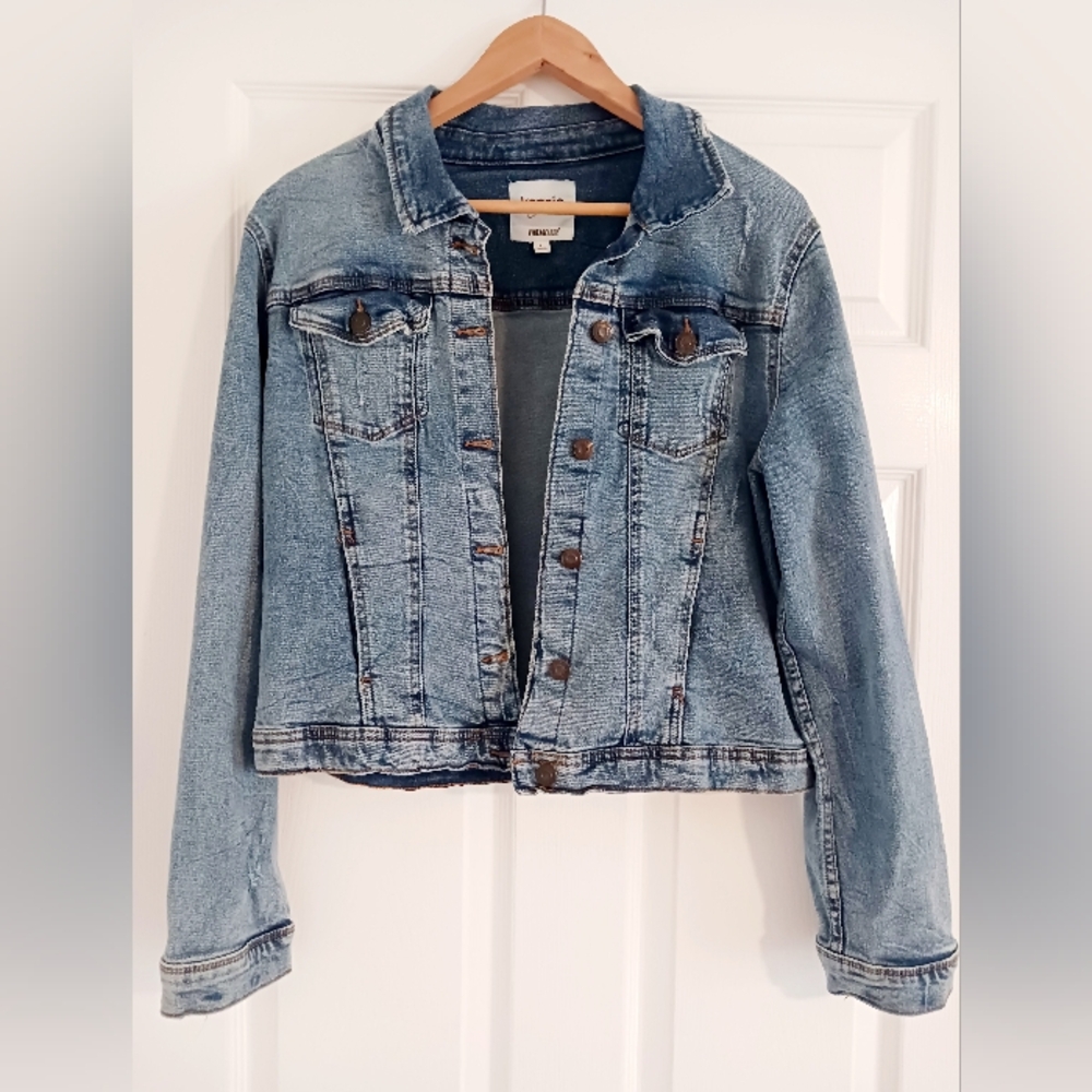 Kensie VintageLuxe Denim Jacket, Size L. Mint Condition.